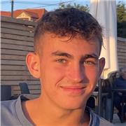 Estudiante de Grado en Administración de empresas con ganas y capacitado para dar clases a estudiantes de E.S.O y Bachillerato